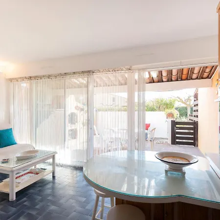 1 Bedroom Apartment For 4